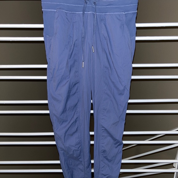 lululemon athletica Pants - Lululemon joggers